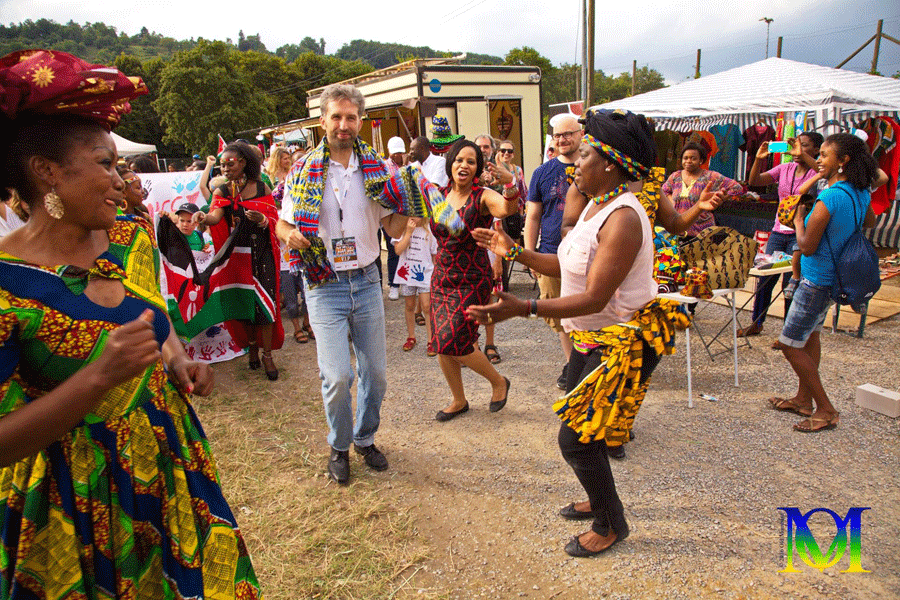 Boris Palmer, the Mayor of Tübingen (centre) displaying exceptional dancing skills as he leads the dancing procession