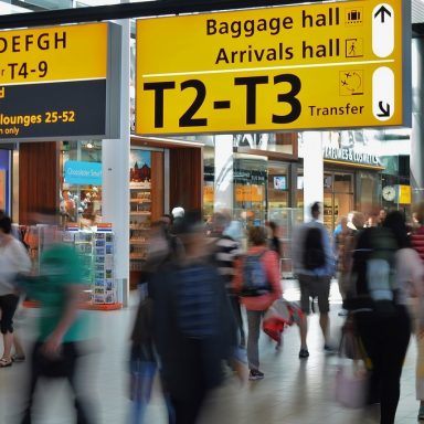 people sign traveling blur 2069
