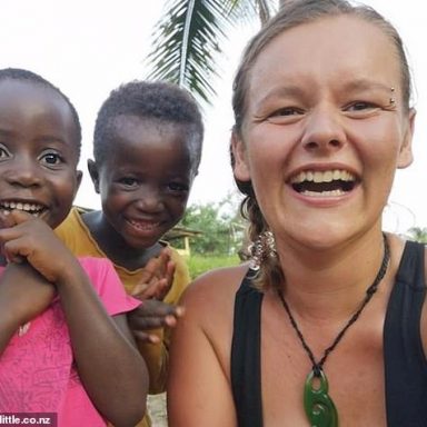 volunteer teacher stranded in Ghana