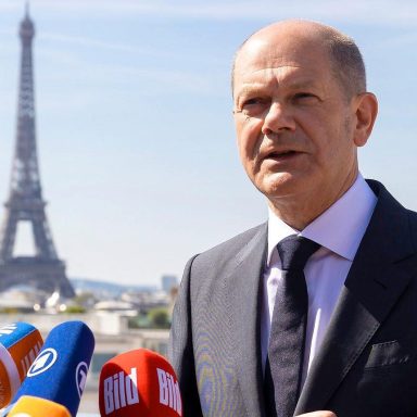 Olaf Scholz main edited